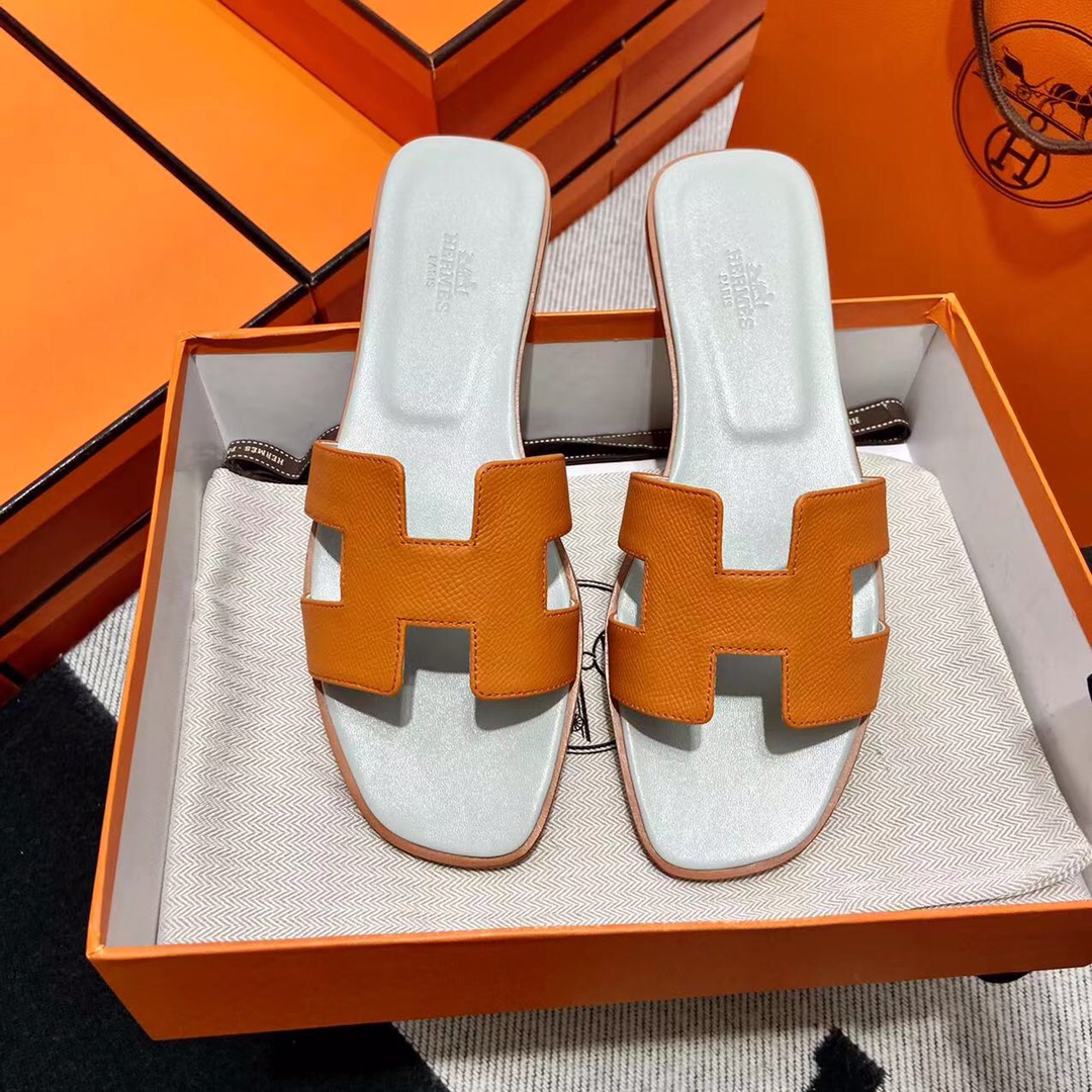 에르메스 올수공 오란 슬리퍼 샌들 앱송 132